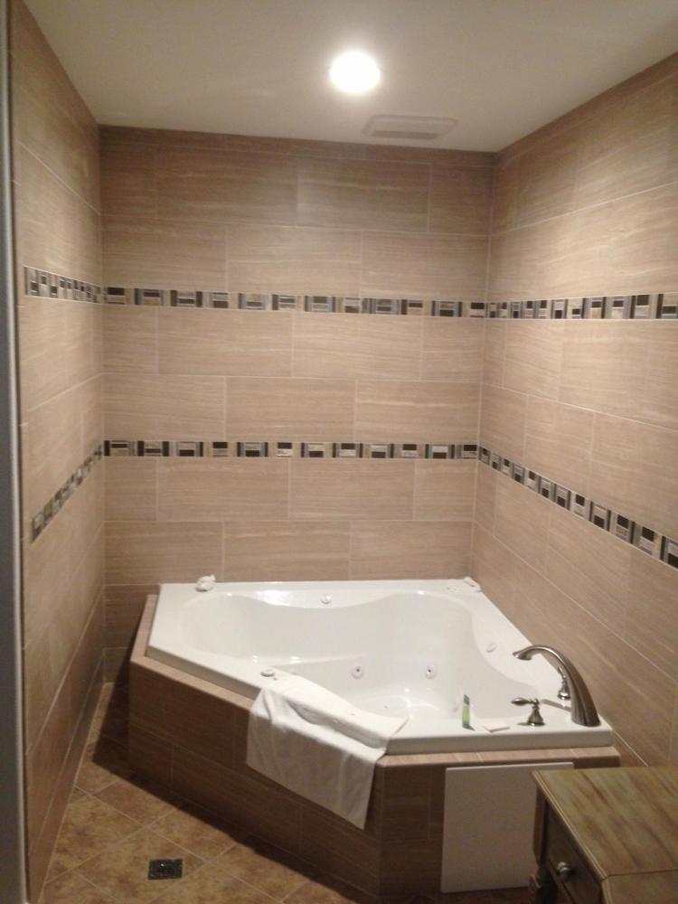 King Suite with Spa Access interior